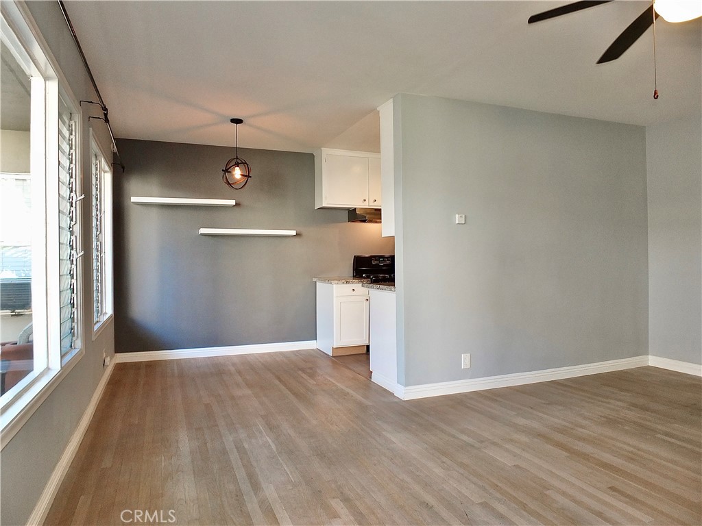 3042 E 3rd Street 15