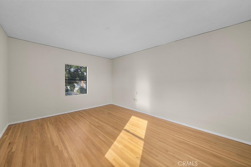 3736 Cerritos Avenue