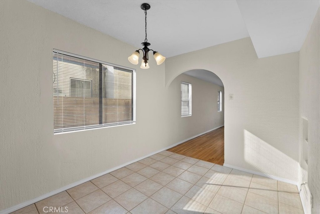 3736 Cerritos Avenue