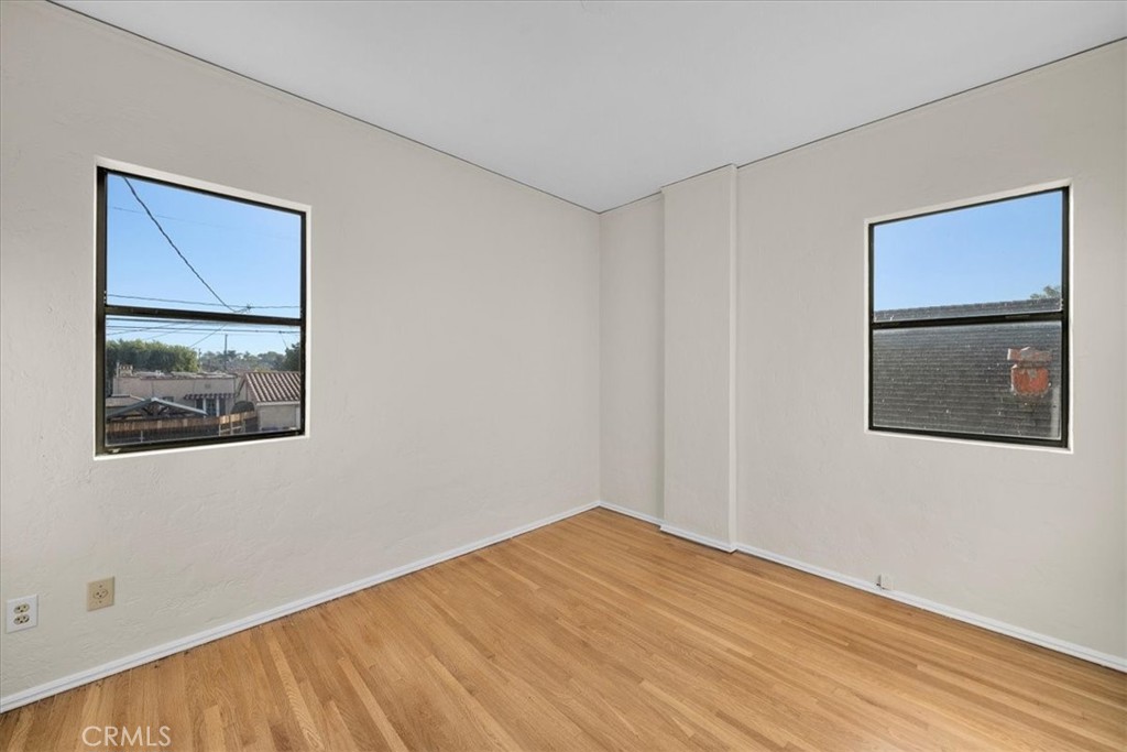 3736 Cerritos Avenue