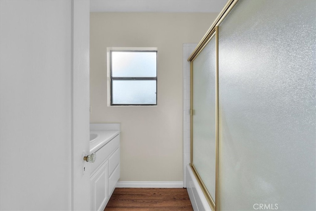 3736 Cerritos Avenue