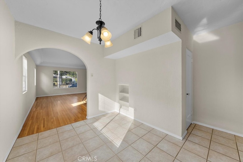 3736 Cerritos Avenue