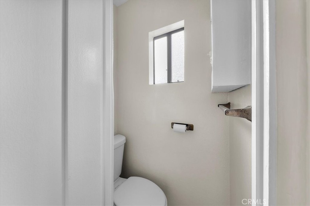 3736 Cerritos Avenue