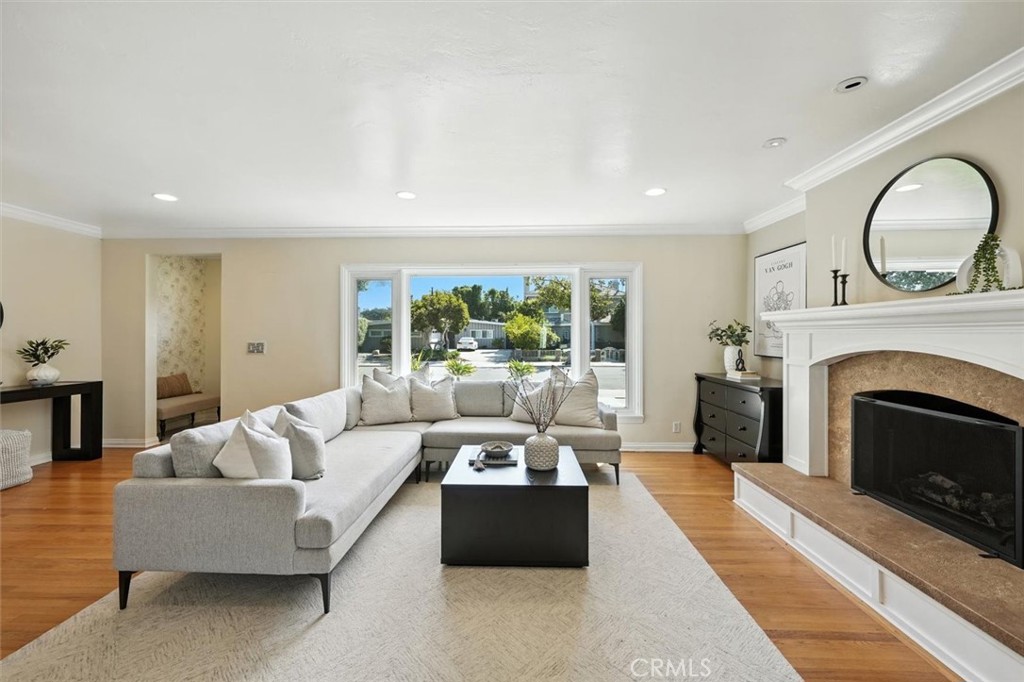 535 Panama Avenue
