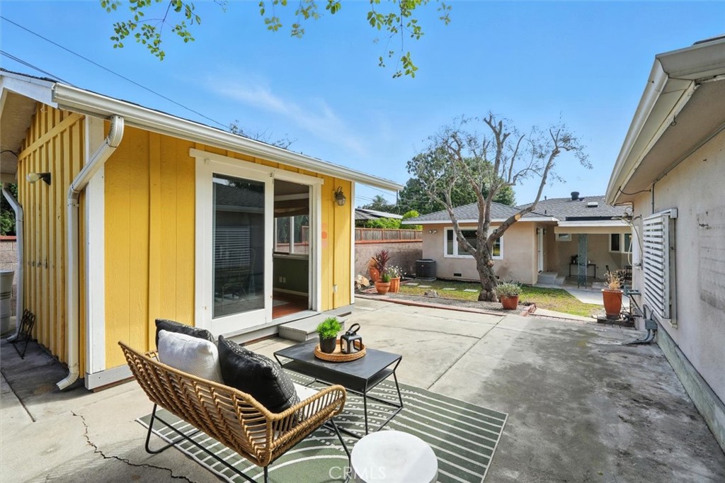 535 Panama Avenue