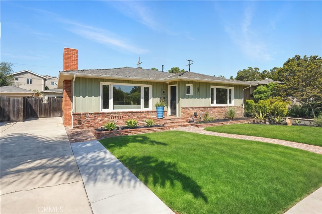 535 Panama Avenue