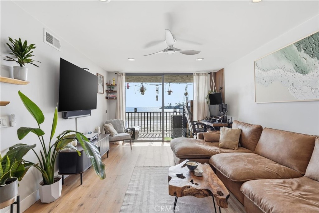 1140 E Ocean Blvd 141