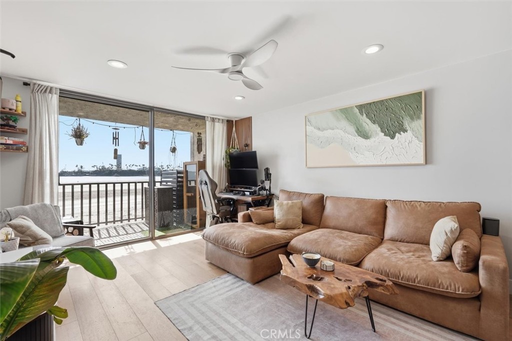 1140 E Ocean Blvd 141