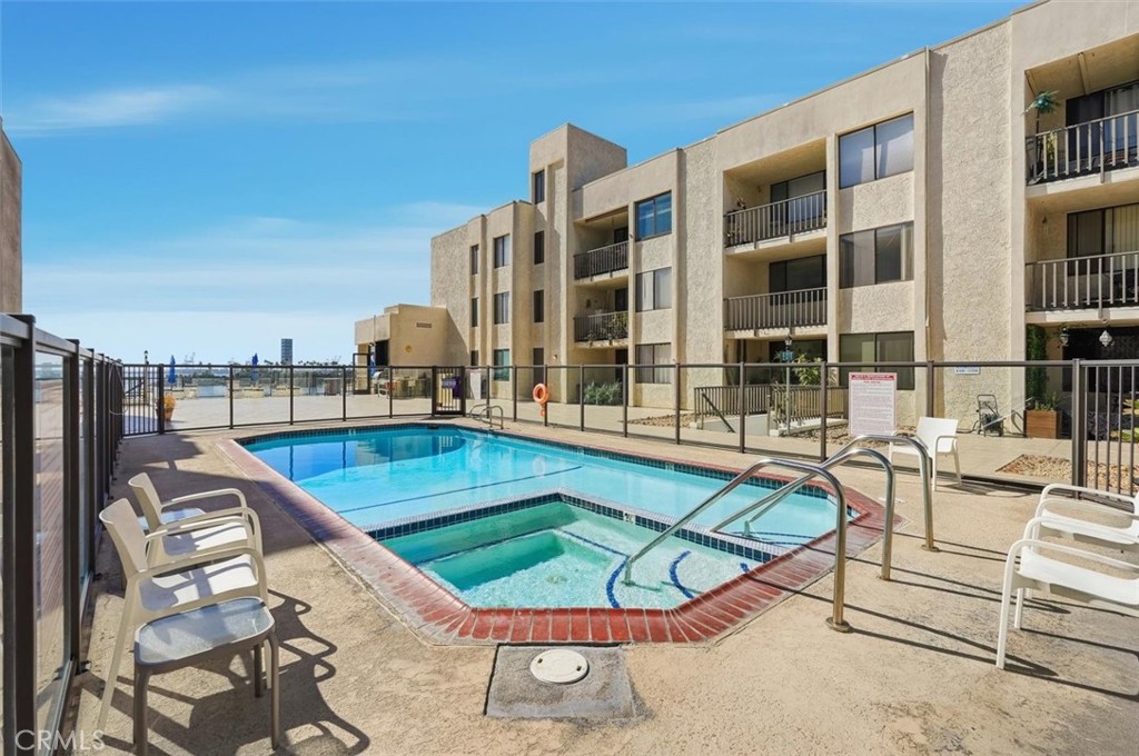1140 E Ocean Blvd 141