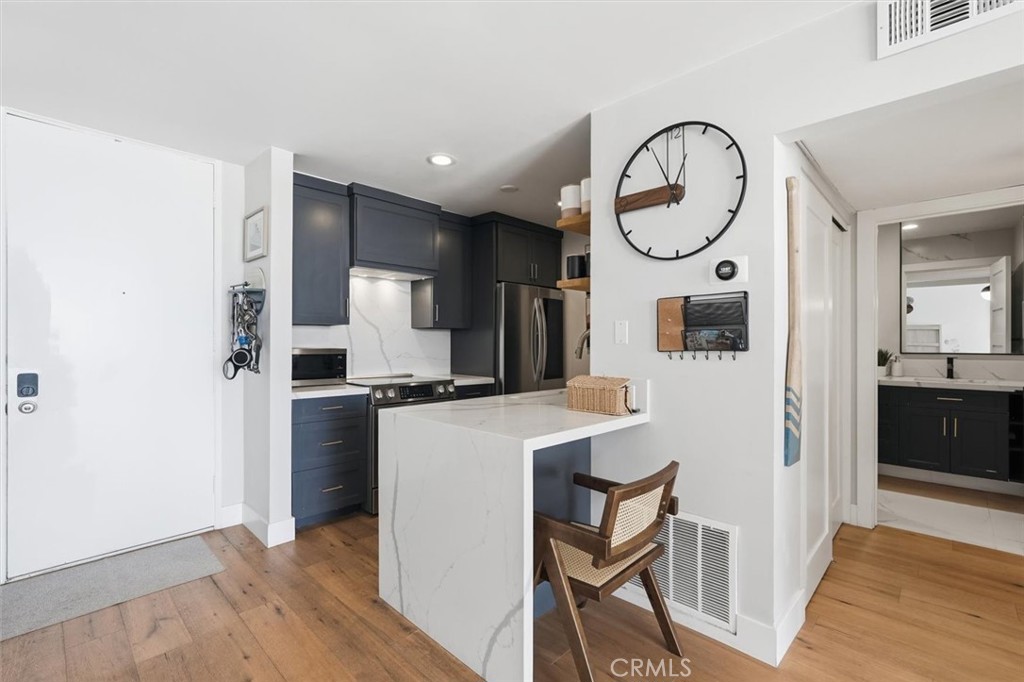 1140 E Ocean Blvd 141