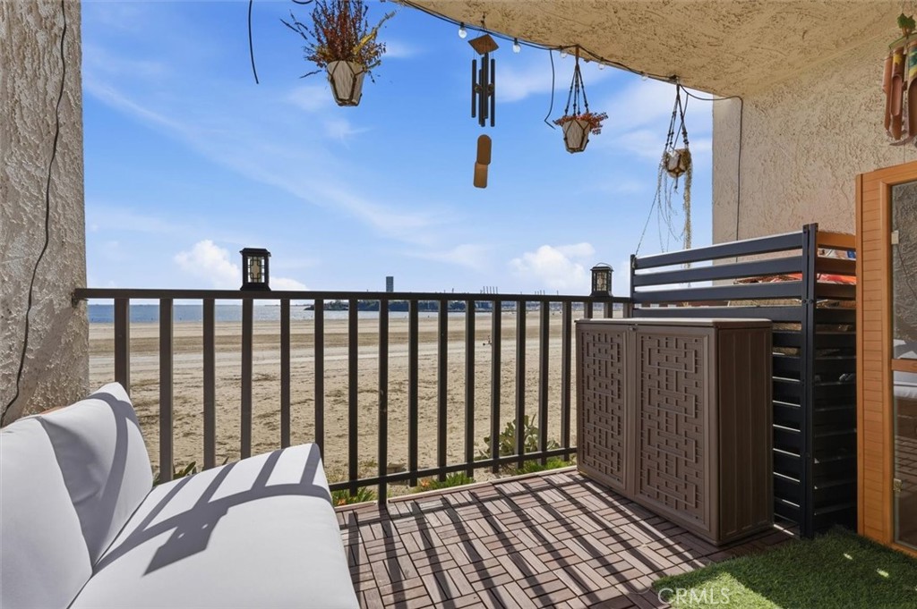 1140 E Ocean Blvd 141