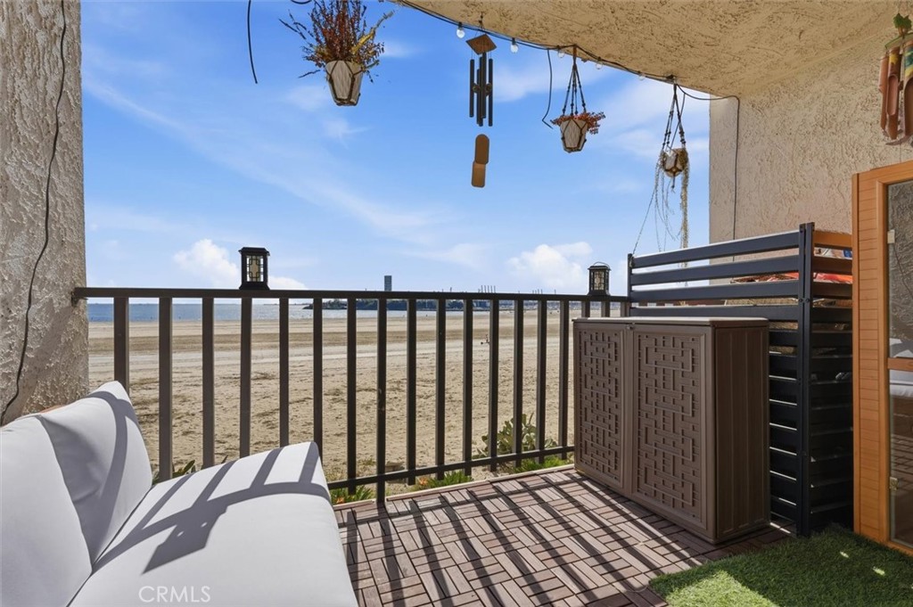 1140 E Ocean Blvd 141