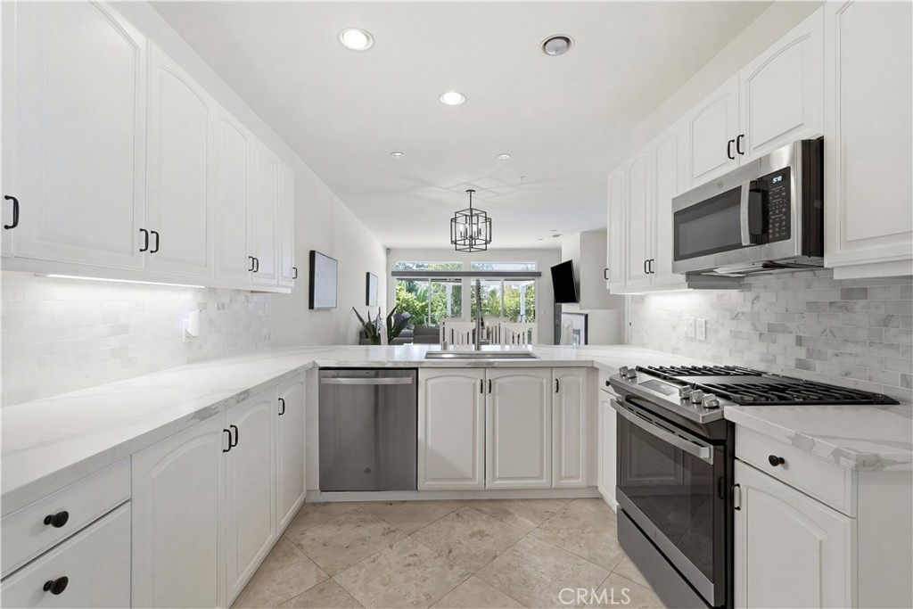 28914 Paseo Caravella