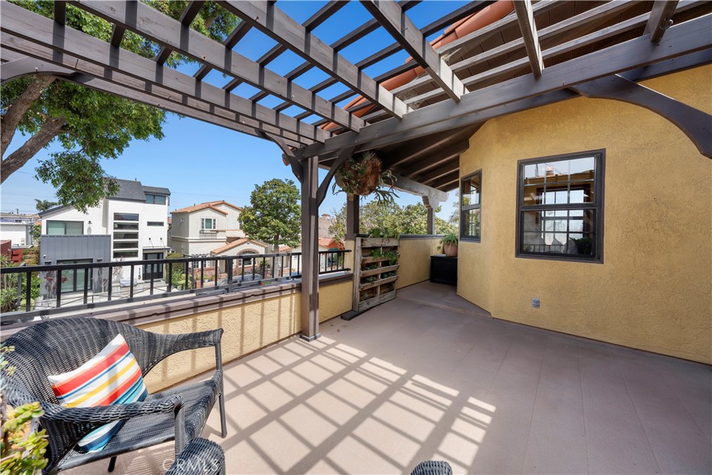 118 Glendora Avenue