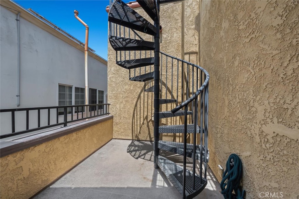 118 Glendora Avenue