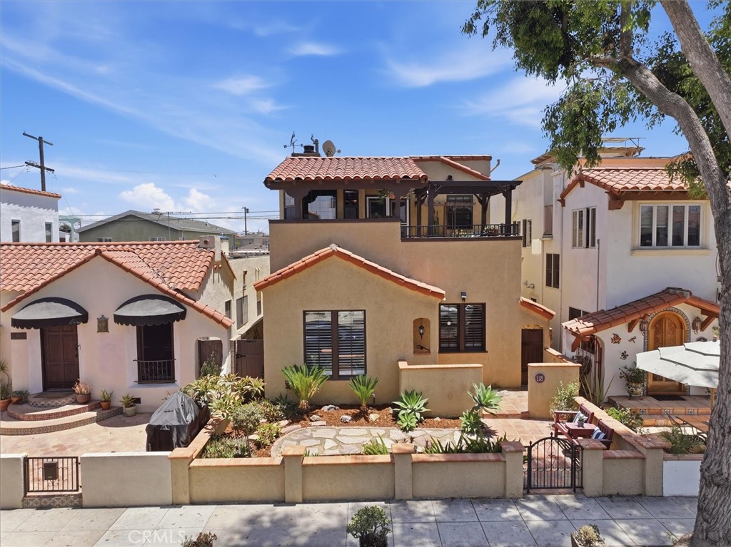 118 Glendora Avenue