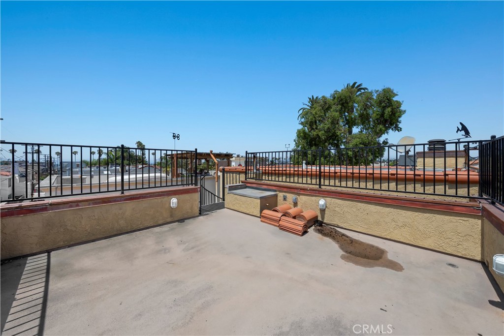 118 Glendora Avenue