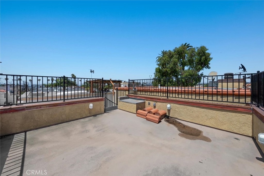118 Glendora Avenue
