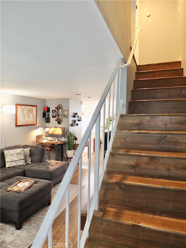 941 Elm