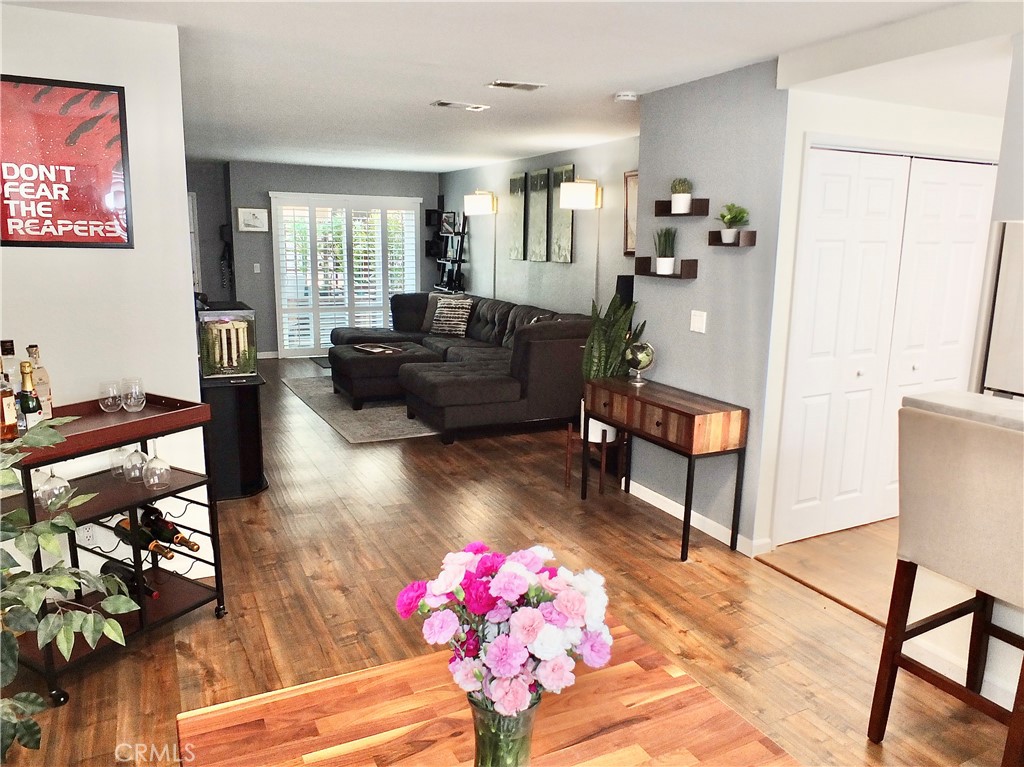 941 Elm