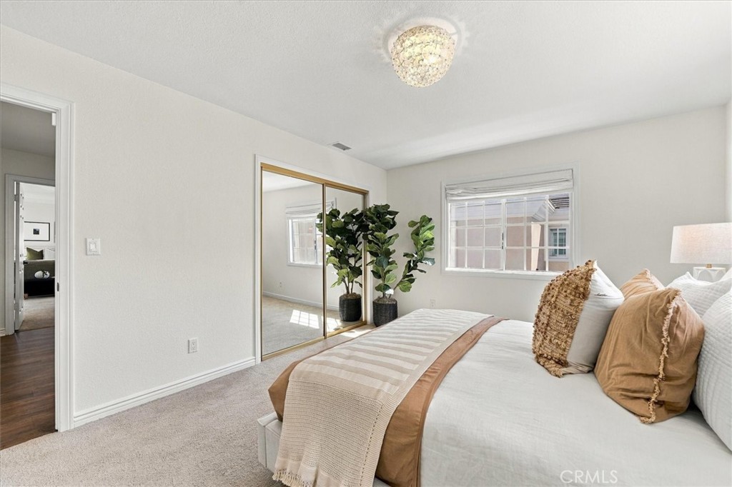 1800 Clark Lane
