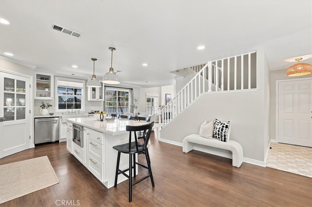 1800 Clark Lane