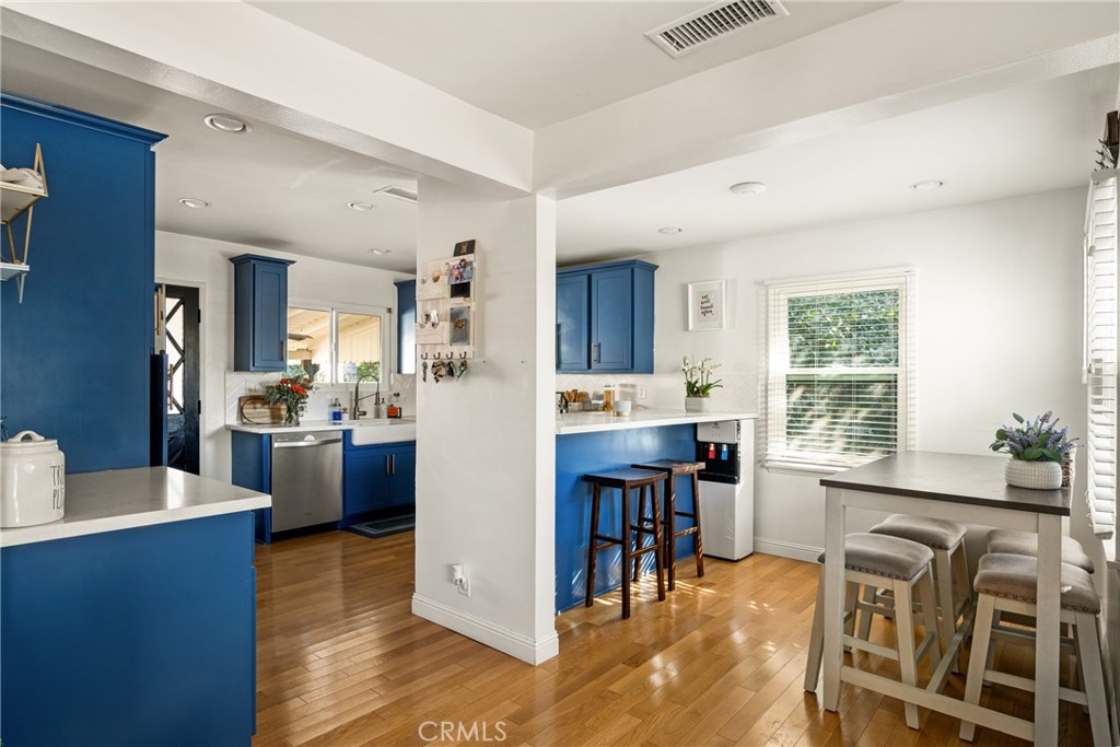 2120 N Greenbrier Road