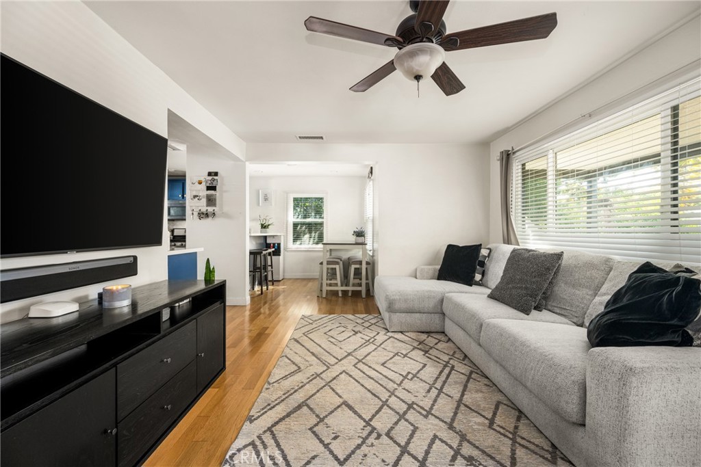 2120 N Greenbrier Road