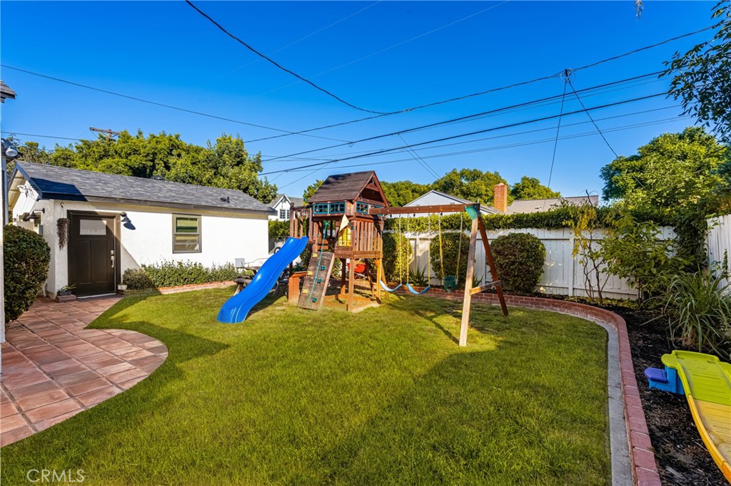 2120 N Greenbrier Road