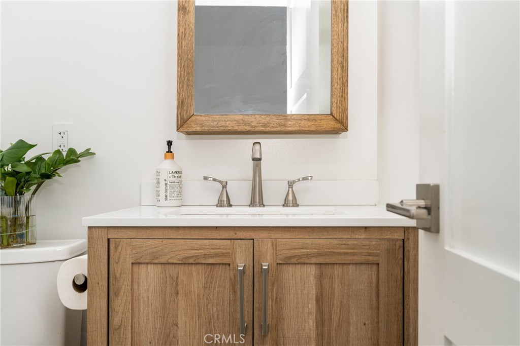 2120 N Greenbrier Road