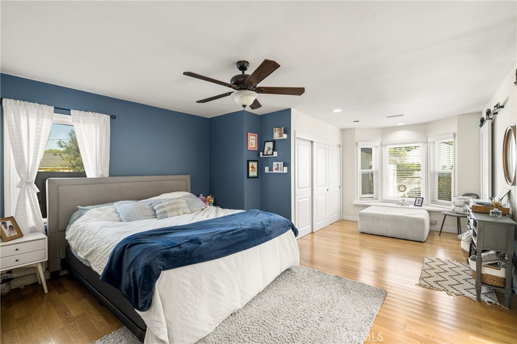 2120 N Greenbrier Road