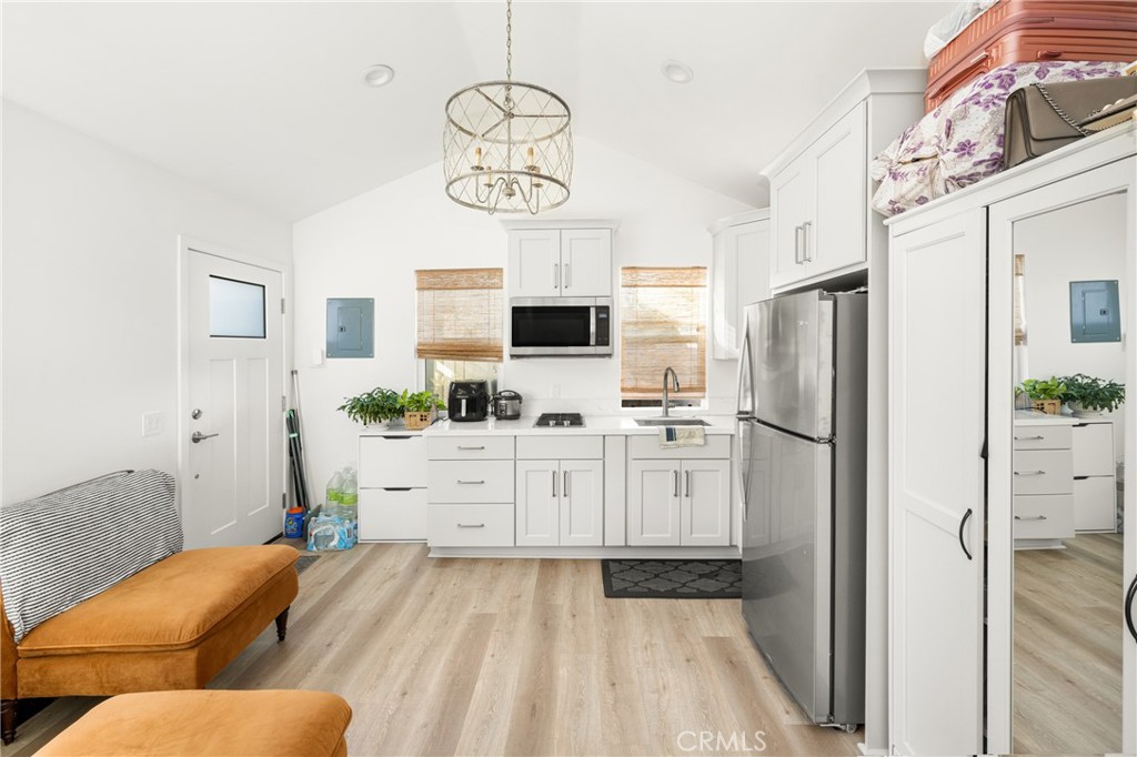 2120 N Greenbrier Road