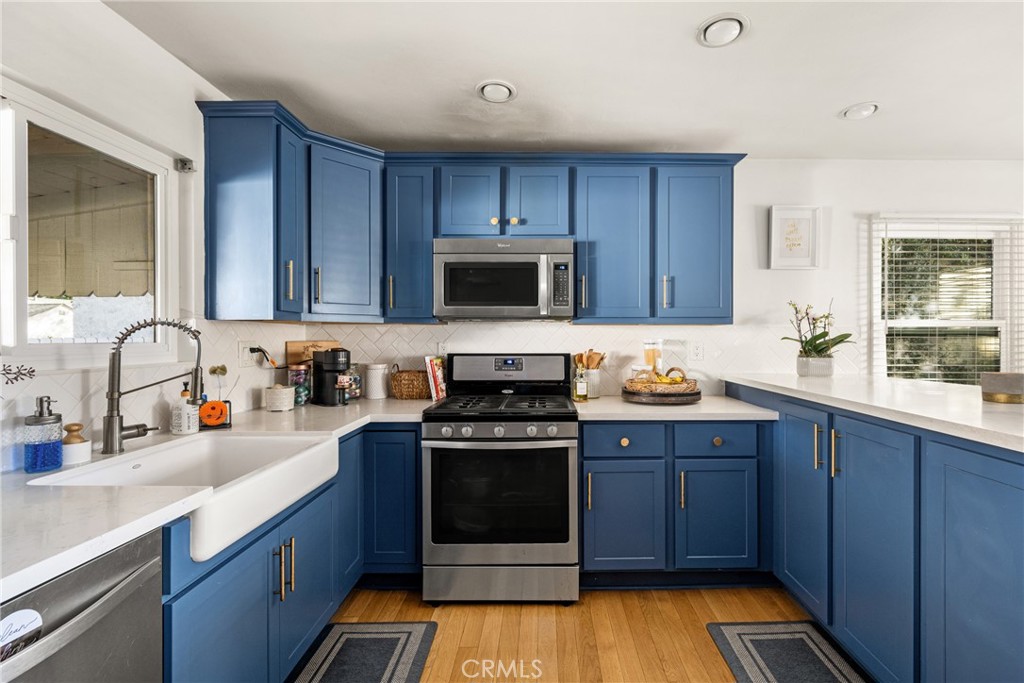 2120 N Greenbrier Road