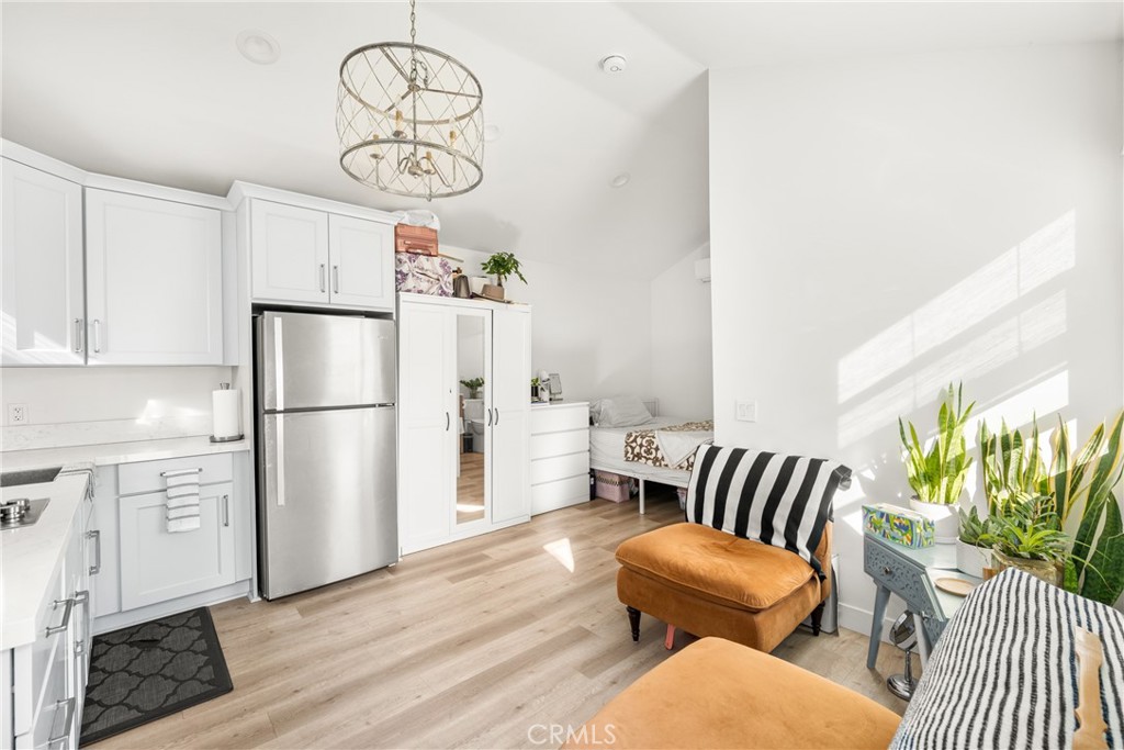 2120 N Greenbrier Road