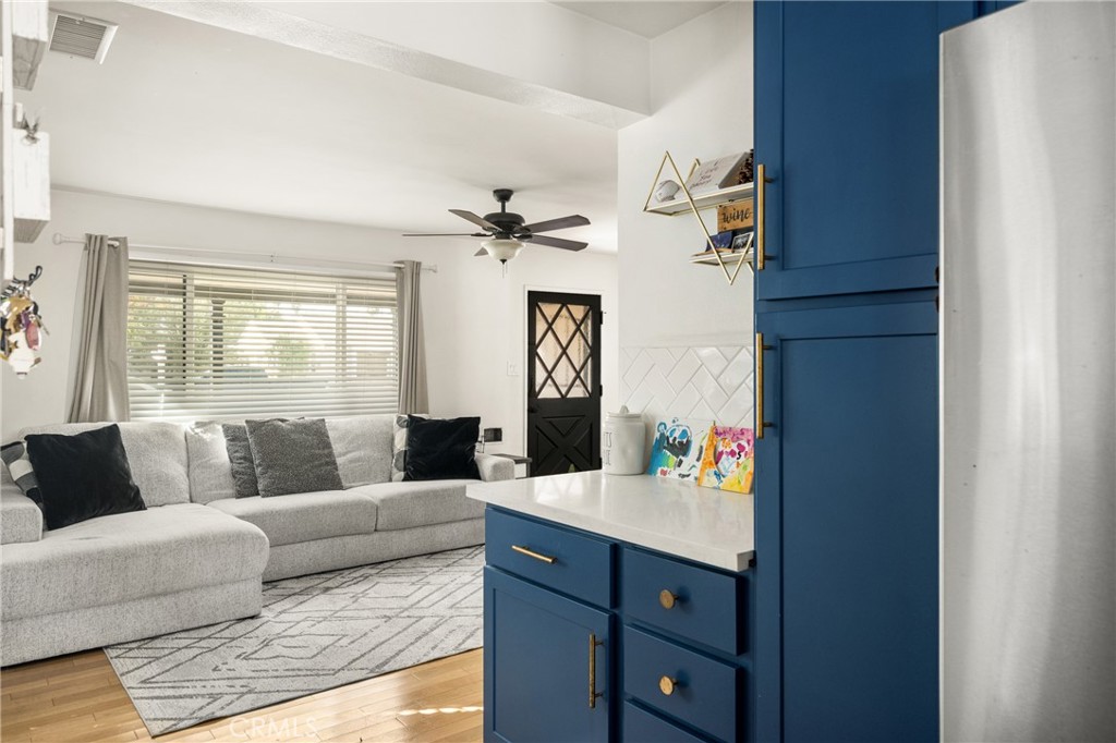 2120 N Greenbrier Road