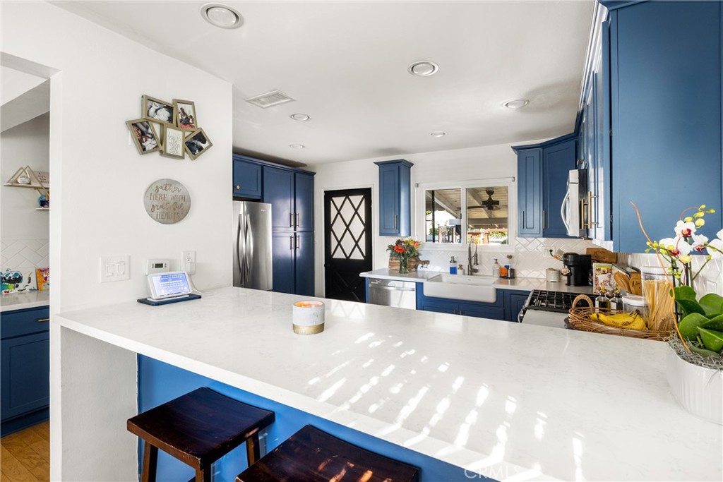 2120 N Greenbrier Road