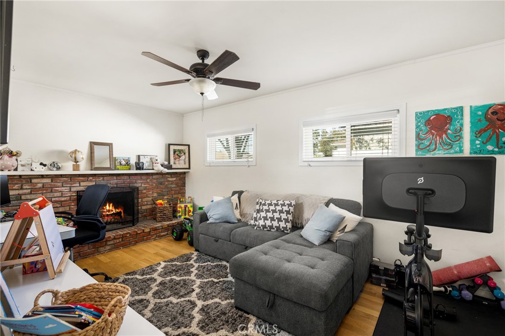 2120 N Greenbrier Road