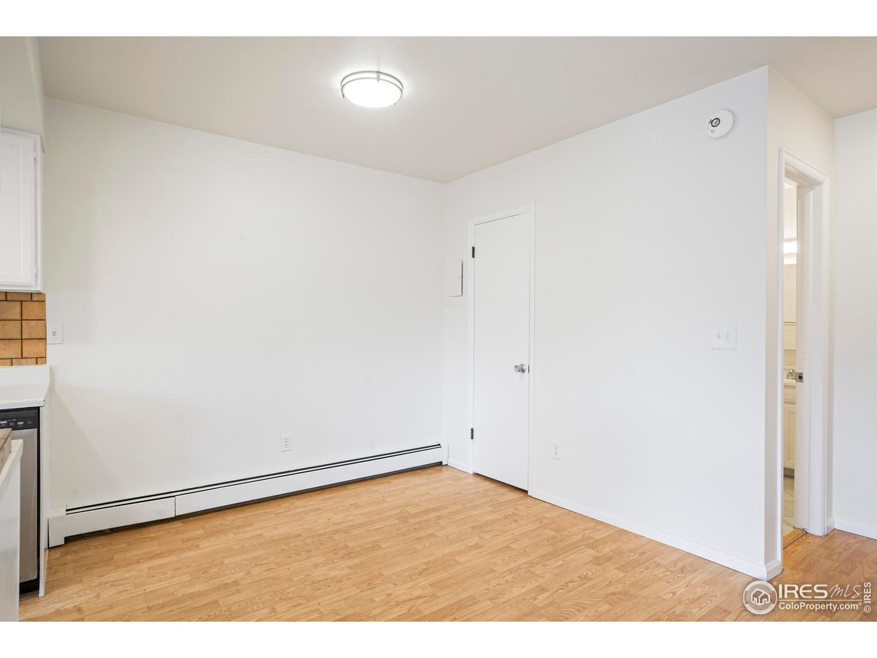 645 Manhattan Pl 206