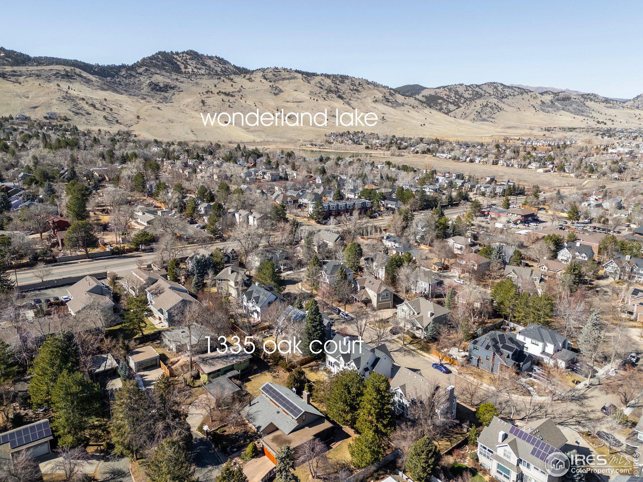 1335 Oak Ct