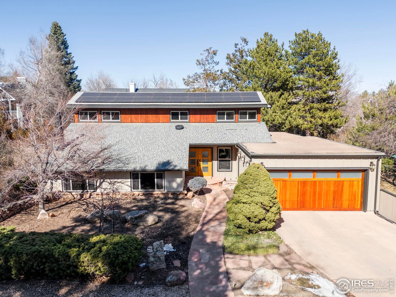 1335 Oak Ct