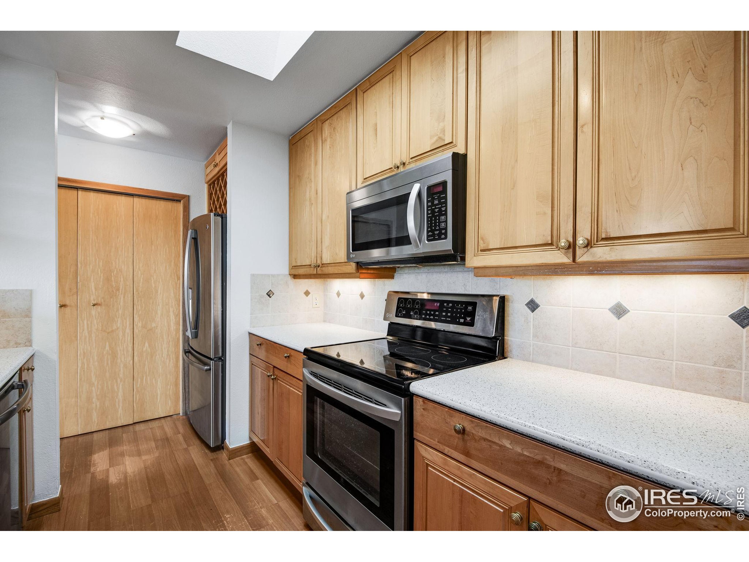 1140 Portland Pl 303