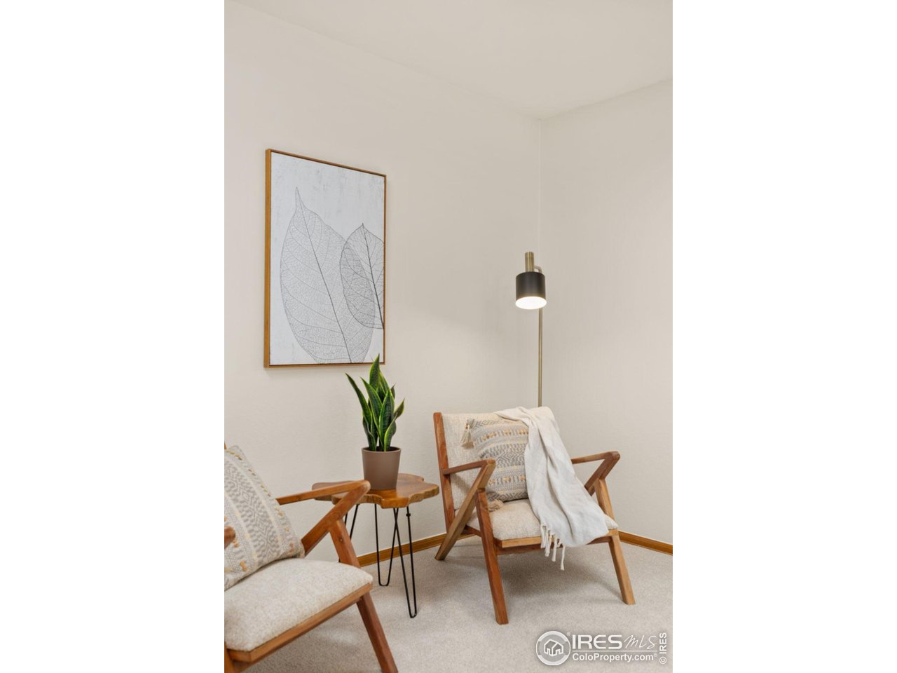 2313 Spindrift Dr