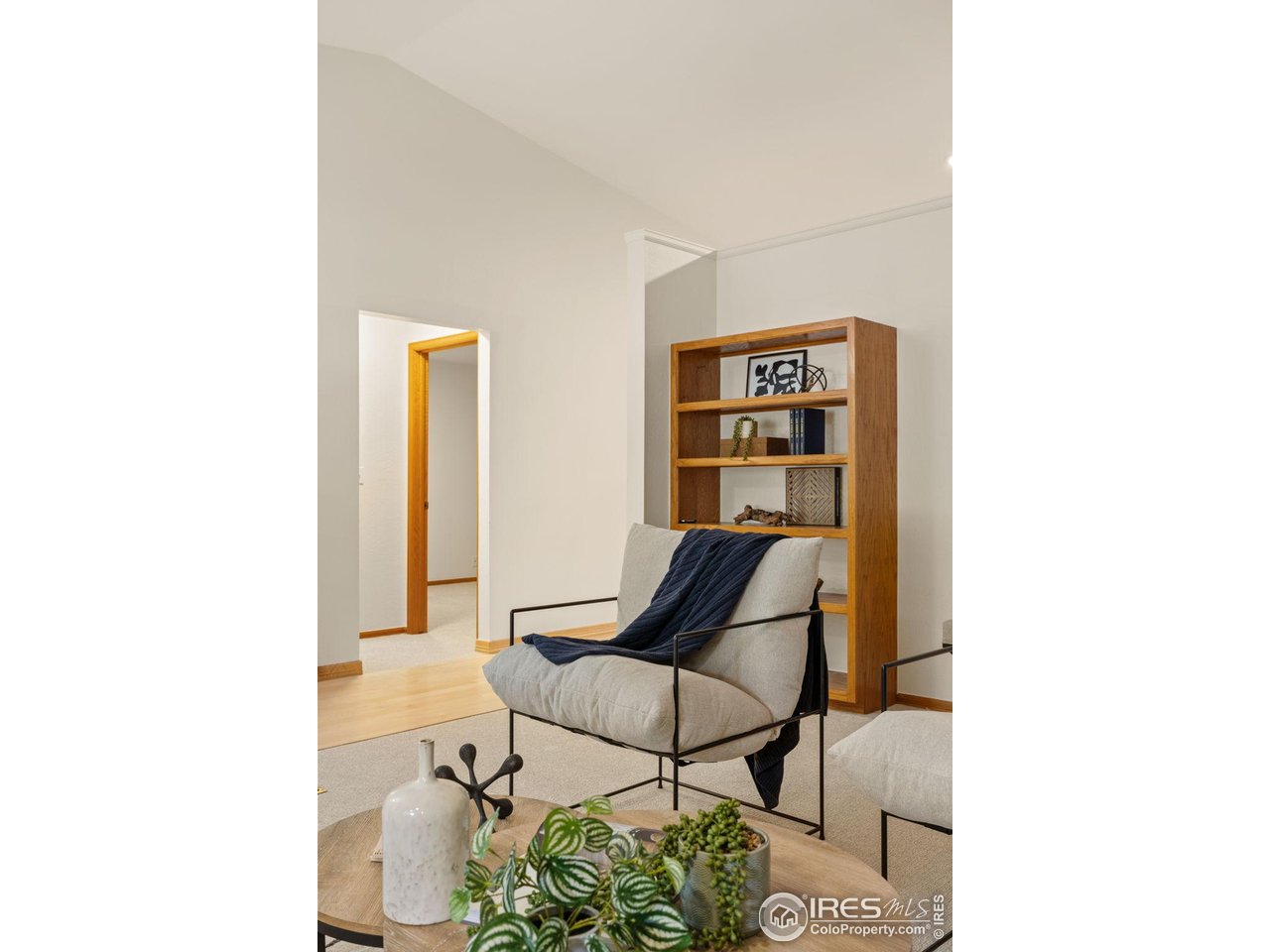 2313 Spindrift Dr