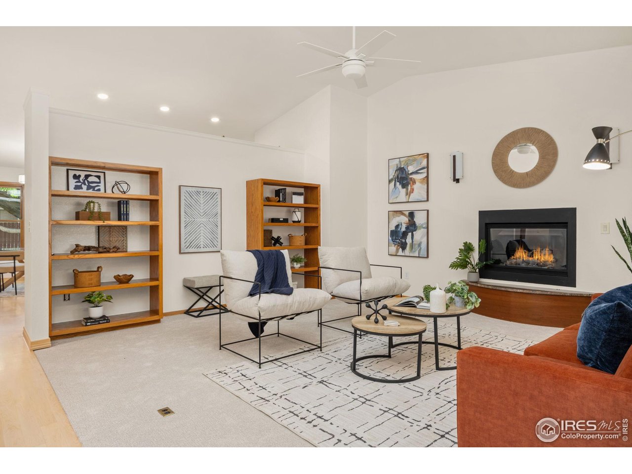 2313 Spindrift Dr