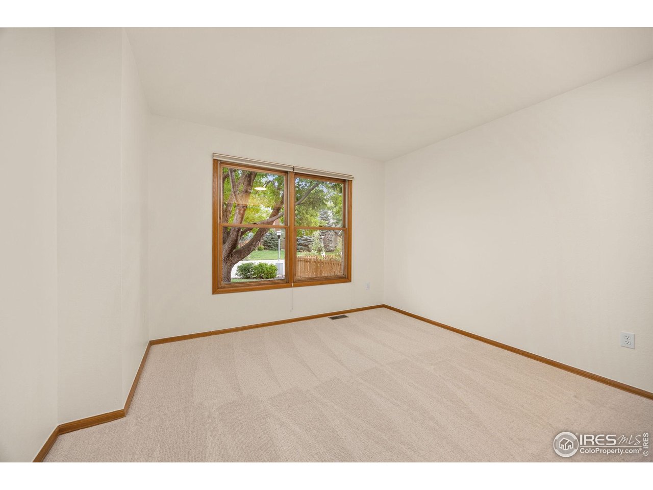 2313 Spindrift Dr