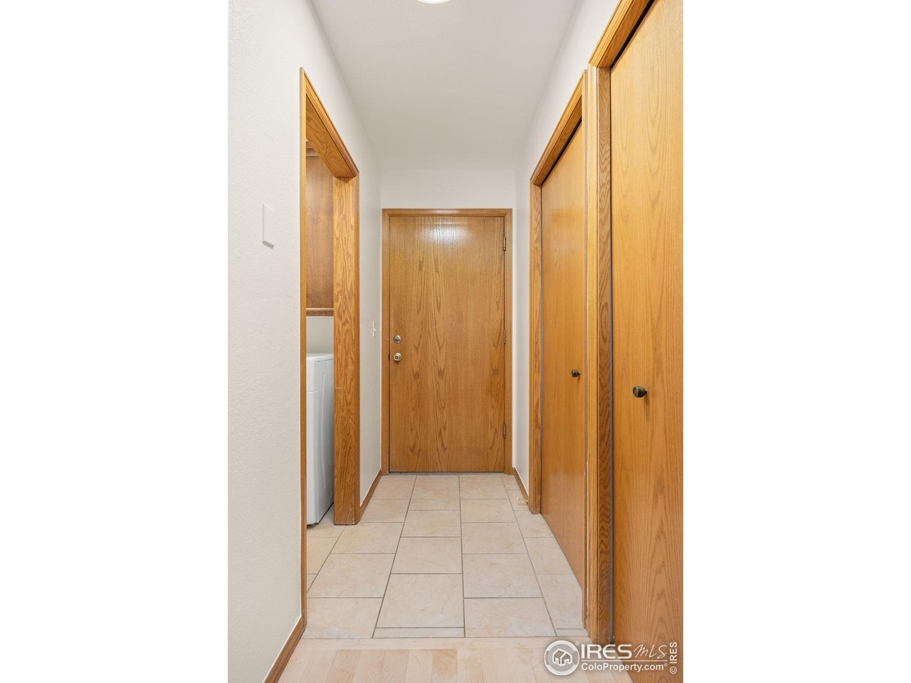 2313 Spindrift Dr