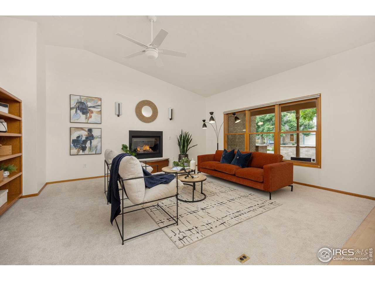 2313 Spindrift Dr