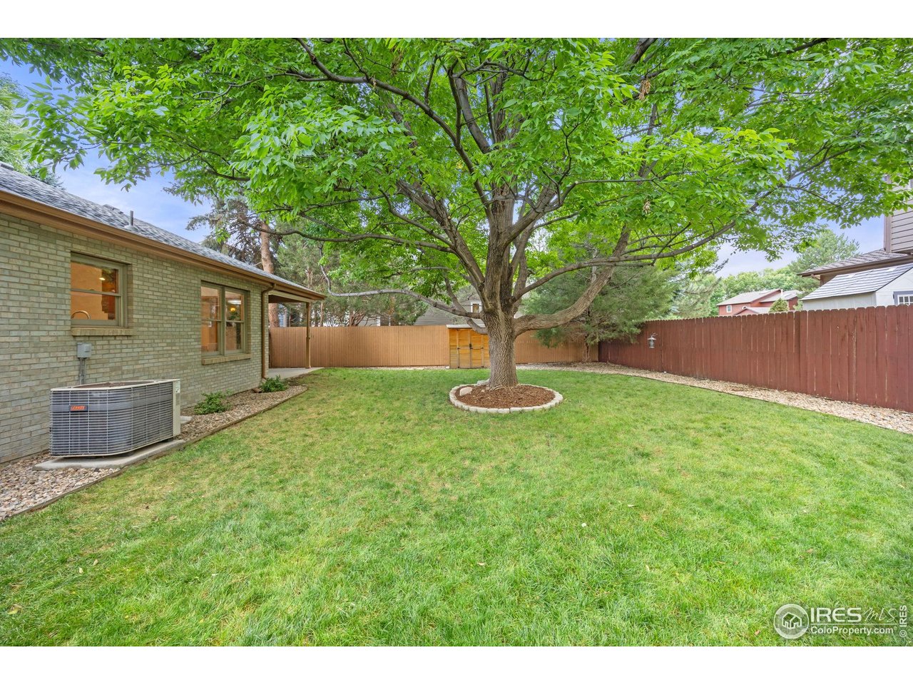 2313 Spindrift Dr