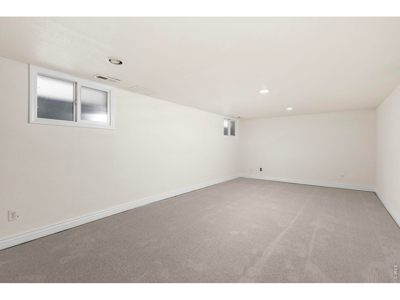 1020 Longs Peak Ave