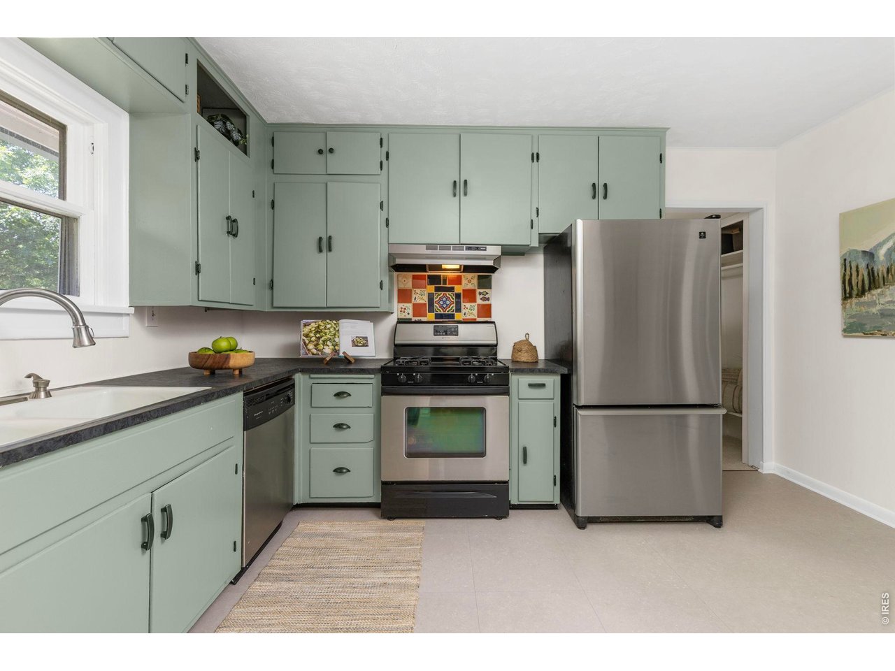 1020 Longs Peak Ave